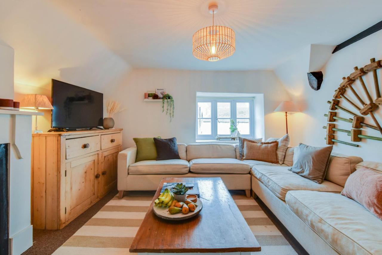 The Nook, Newly Available Relaxed 2 Bed, Cotswolds Apartman South Cerney Kültér fotó